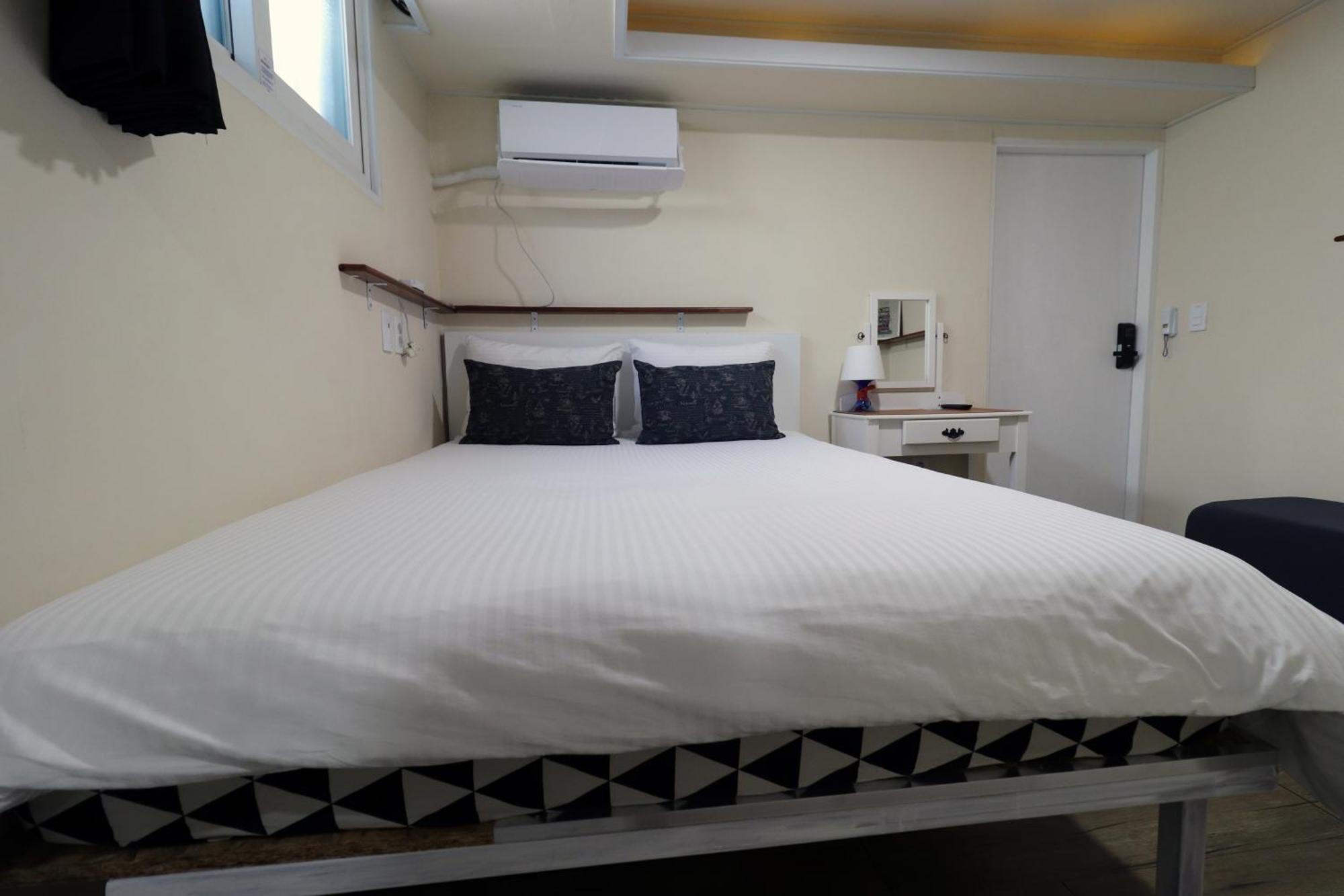 Just4U Guesthouse Seoul Exterior photo